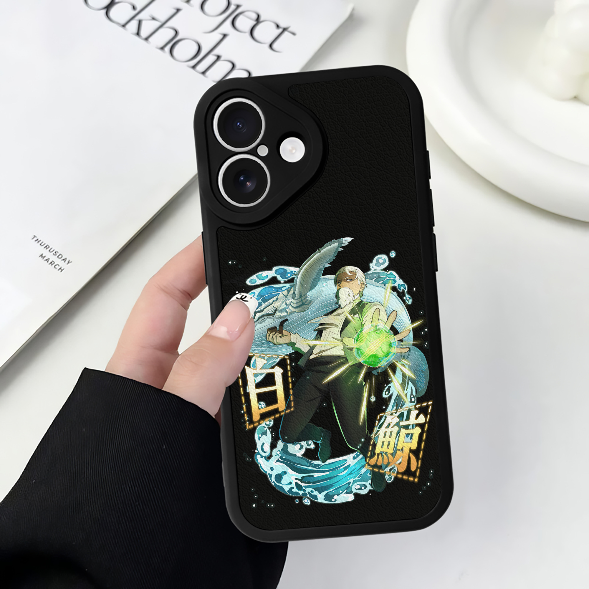 （画像用） 文豪ストレイドッグス Bungo Stray Dogs 【iPhone 16シリーズ対応】シリコンスマホケース（レザー調） 材質：シリコン